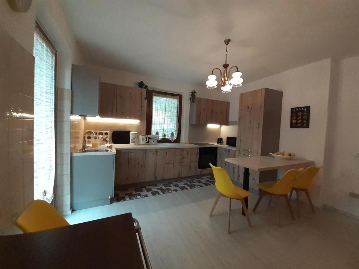 Ca' Albano Apartman Mezzolago Kültér fotó